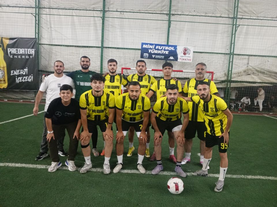 Avengers F.C - Roj Krampon